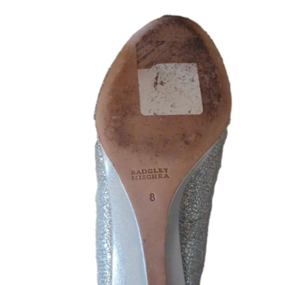  Badgley Mischka size 8 heels. Good used condition, no flaws. - Picture 6 of 10